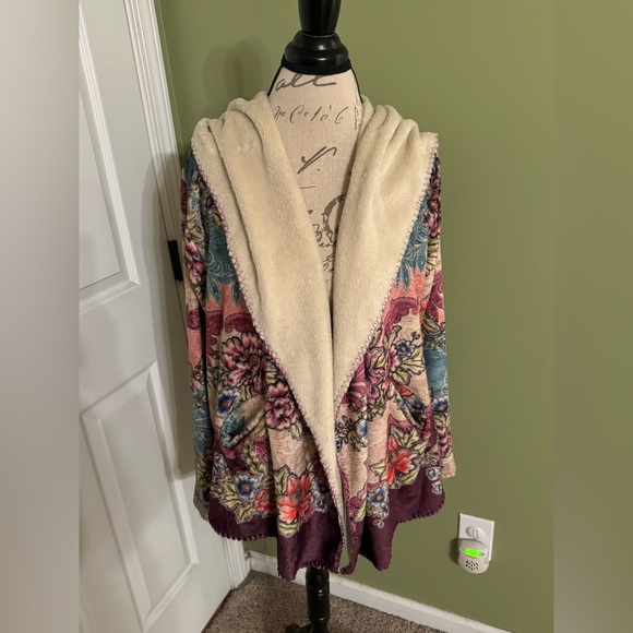 Biya Johnny Was Ledona sherpa floral cardigan - Picture 4 of 13